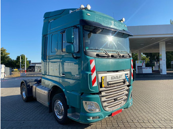 Xe đầu kéo DAF XF 440