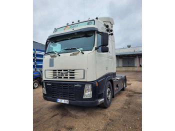Xe đầu kéo VOLVO FH13 440