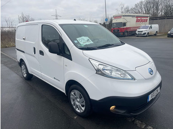 Xe van nhỏ gọn NISSAN e-NV200