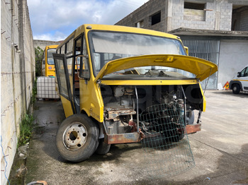 Xe buýt trường học IVECO