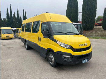 Xe buýt trường học IVECO Daily