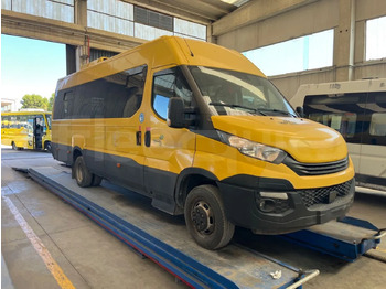 Xe buýt trường học IVECO Daily
