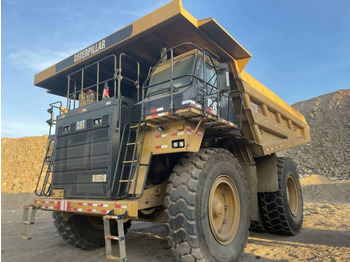 Xe ben cứng/ Xe chở đá CATERPILLAR 777