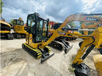 Máy xúc mini CATERPILLAR 302