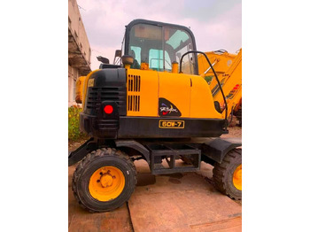 Máy xúc bánh lốp Hyundai Robex 60 W-7: hình 3