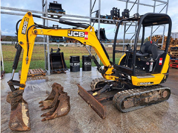 Máy xúc mini JCB 8026