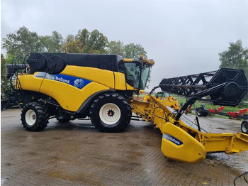 Máy gặt đập NEW HOLLAND CR9090