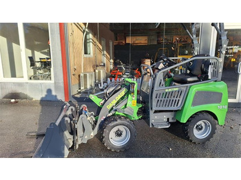 Máy xúc lật mini gấp khúc