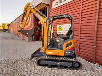 Máy xúc mini XCMG XE27E