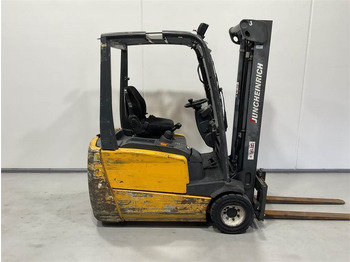 Xe nâng điện JUNGHEINRICH EFG