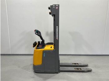 Máy xếp chồng JUNGHEINRICH