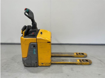 Xe tải nâng pallet JUNGHEINRICH ERE