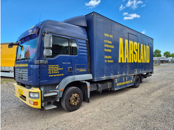 Xe tải hộp MAN TGM