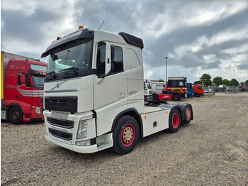 Xe đầu kéo VOLVO FH 500