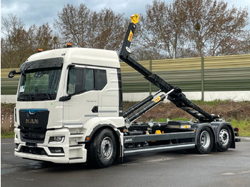 Xe tải nâng móc MAN TGS 26.480