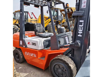 Xe nâng diesel HELI