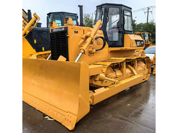 Máy ủi CATERPILLAR D6D