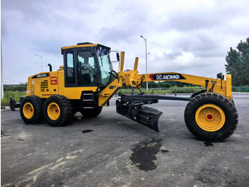 Máy san XCMG GR2153