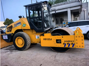 : ảnh tiêu đề trên trang