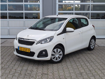 Hatchback PEUGEOT