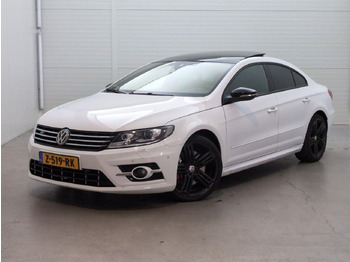 Sedan VOLKSWAGEN