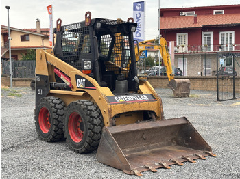 Máy xúc lật đa năng FIAT-HITACHI