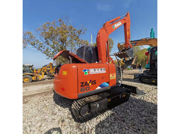 Máy xúc mini HITACHI ZX60