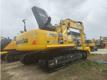 Máy xúc bánh xích KOMATSU PC240LC-8