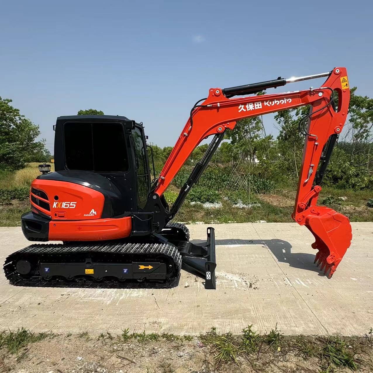 Máy xúc mini KUBOTA KX165: hình 2