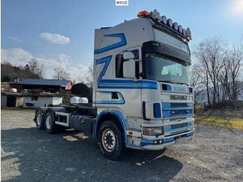 Xe tải nâng móc SCANIA R144