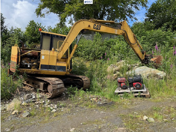 Máy xúc CATERPILLAR E70B
