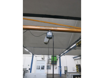 Cần cẩu Demag 250 kg: hình 2
