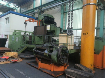 Máy gia công kim loại