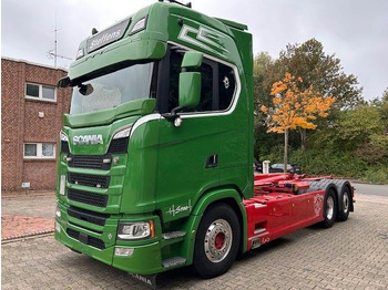 Xe tải nâng móc SCANIA S 580