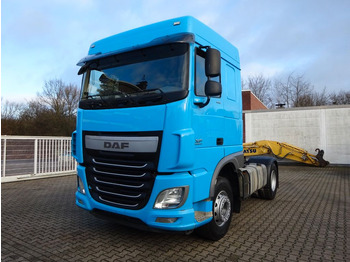 Xe đầu kéo DAF XF 440