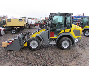 Máy xúc lật bánh lốp KRAMER