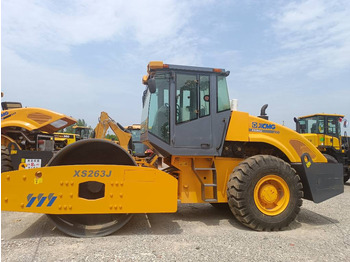 Máy đầm XCMG XS263J