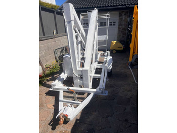 Nền bục trên không