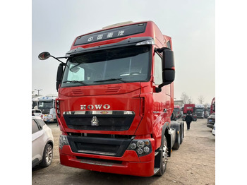 Xe đầu kéo SINOTRUK HOWO