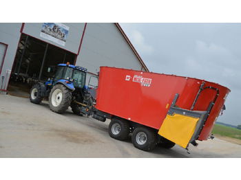 Xe trộn thức ăn gia súc METAL-FACH