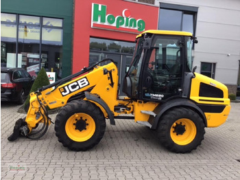 Máy xúc lật bánh lốp JCB TM220