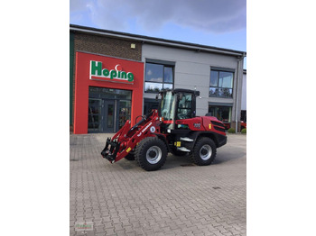 Máy xúc lật bánh lốp YANMAR