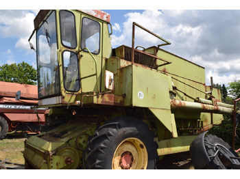 Máy gặt đập CLAAS Dominator