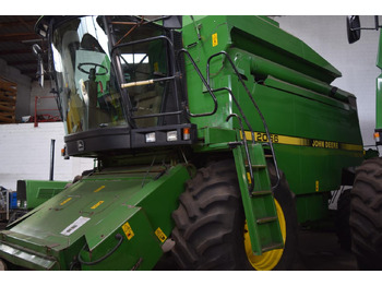 Máy gặt đập JOHN DEERE 2066