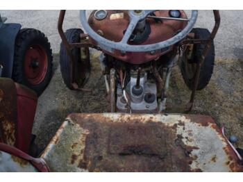 Máy cày Massey Ferguson MF 35: hình 5