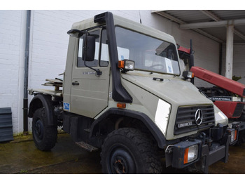 Xe ben MERCEDES-BENZ