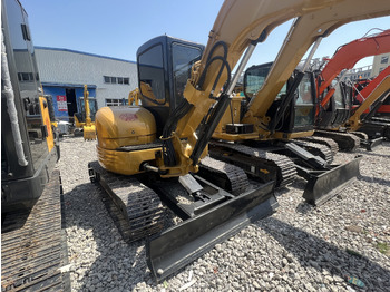 Máy xúc mini CATERPILLAR