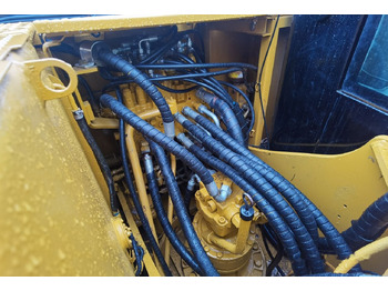 Máy xúc bánh xích CATERPILLAR 315D2GC