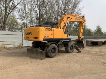 Máy xúc bánh lốp Hyundai R210W-7: hình 5