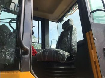 Máy xúc lật bánh lốp SDLG